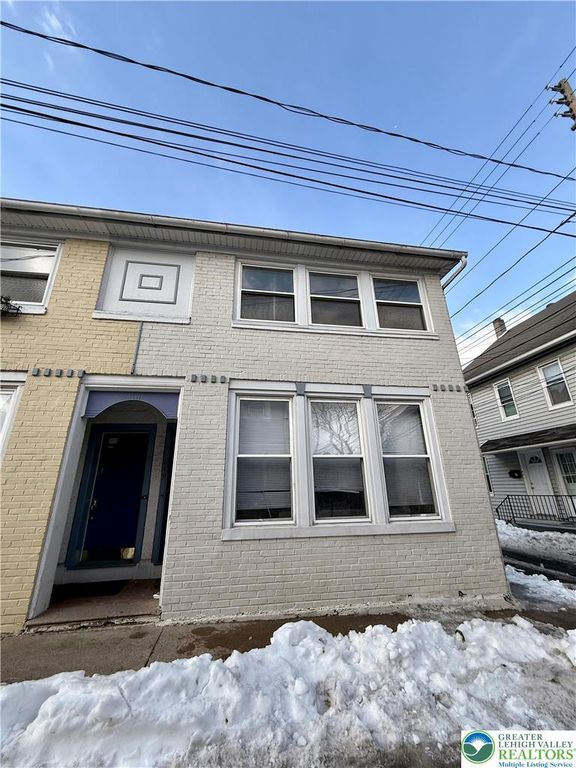 619 School Street, Bethlehem City, PA 18018