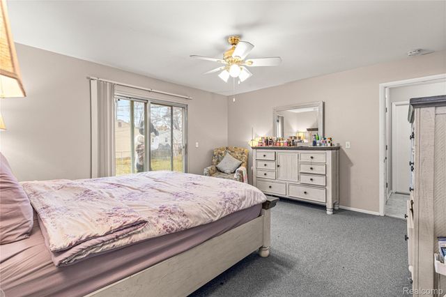 6429 N Beech Daly Road, Dearborn Heights, MI 48127