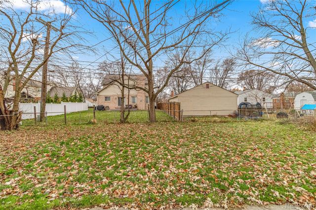 6429 N Beech Daly Road, Dearborn Heights, MI 48127