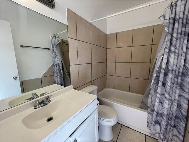 185 FULTON STREET NE 2, Largo, FL 33771