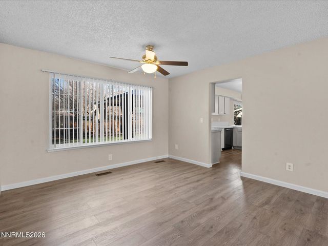 1074 Glen Martin Drive, Sparks, NV 89434