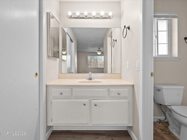 1074 Glen Martin Drive, Sparks, NV 89434