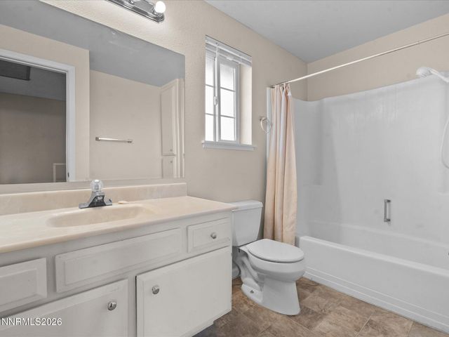 1074 Glen Martin Drive, Sparks, NV 89434