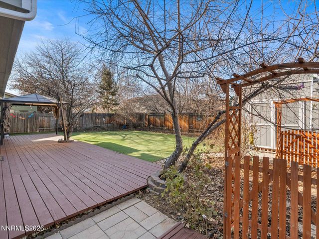 1074 Glen Martin Drive, Sparks, NV 89434