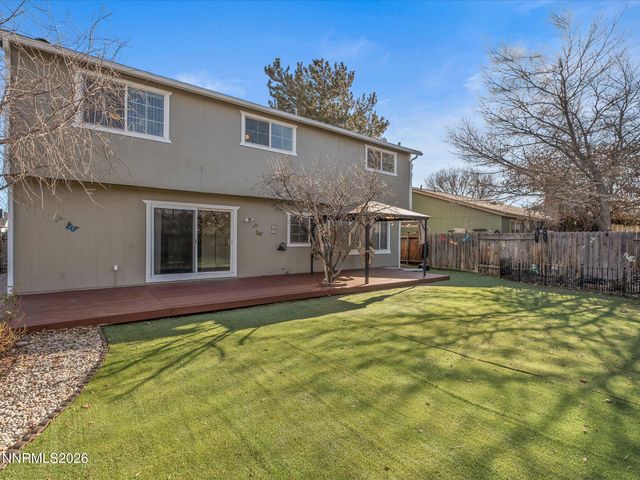 1074 Glen Martin Drive, Sparks, NV 89434