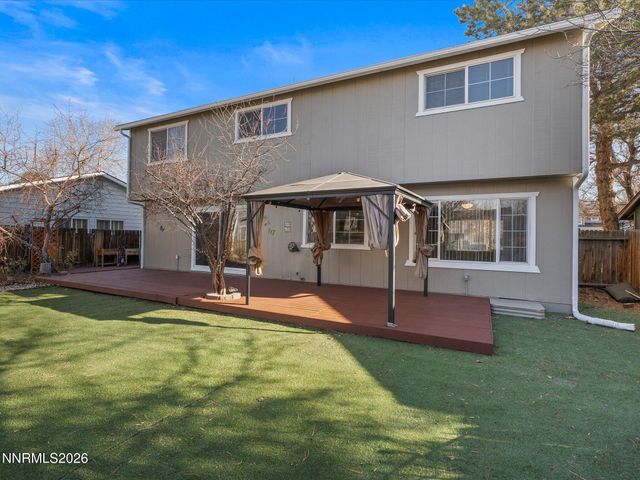 1074 Glen Martin Drive, Sparks, NV 89434