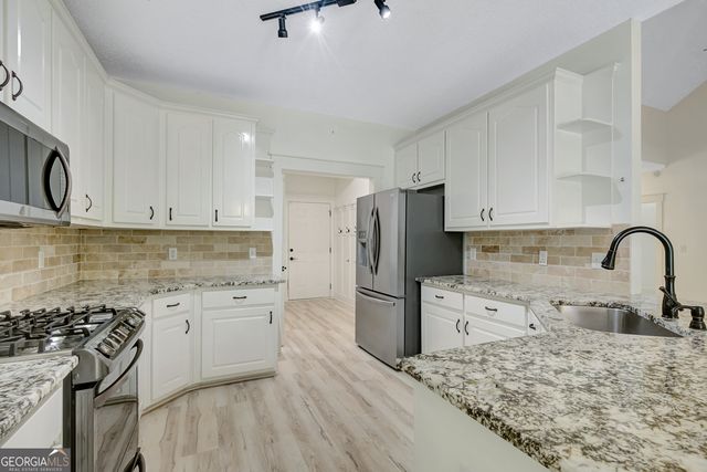 37 Forest Point, Newnan, GA 30265
