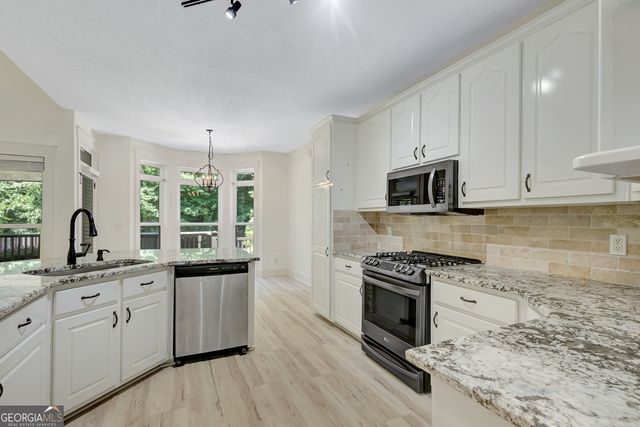 37 Forest Point, Newnan, GA 30265