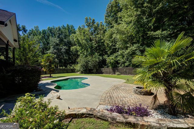 37 Forest Point, Newnan, GA 30265