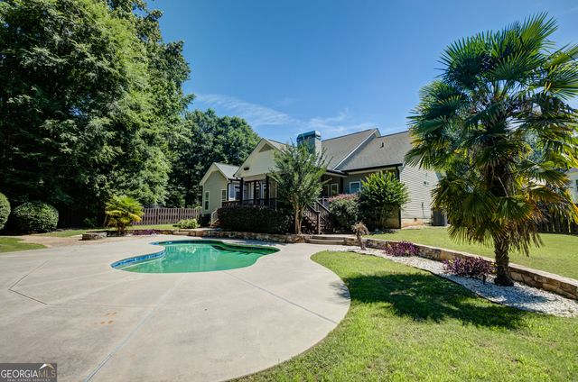 37 Forest Point, Newnan, GA 30265