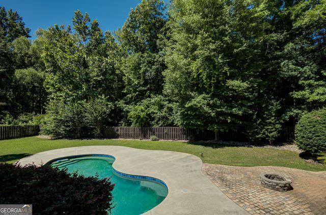 37 Forest Point, Newnan, GA 30265