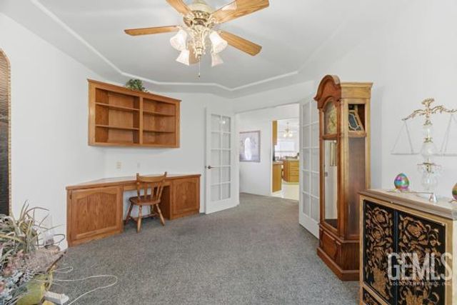 5710 Stageline Drive, Bakersfield, CA 93312