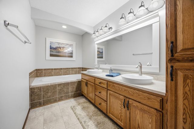 1114 Southcreek Avenue, Glyndon, MN 56547