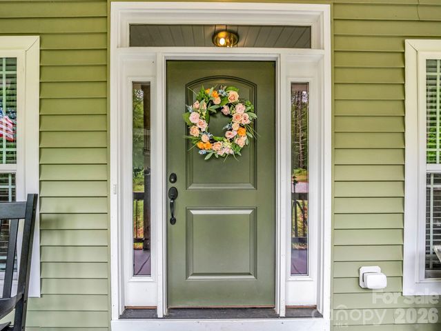 905 Rolling Road, Lincolnton, NC 28092