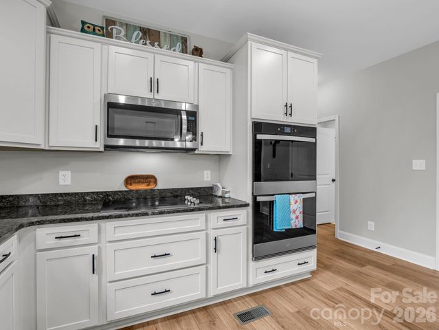 905 Rolling Road, Lincolnton, NC 28092