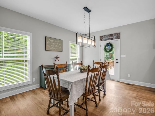 905 Rolling Road, Lincolnton, NC 28092