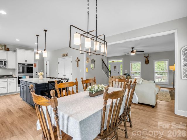 905 Rolling Road, Lincolnton, NC 28092