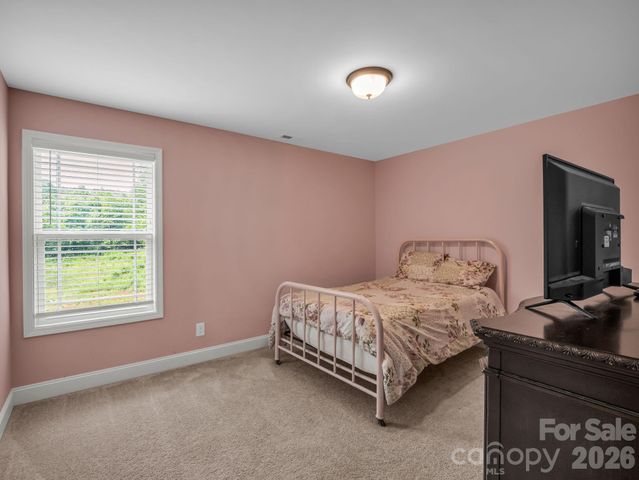 905 Rolling Road, Lincolnton, NC 28092