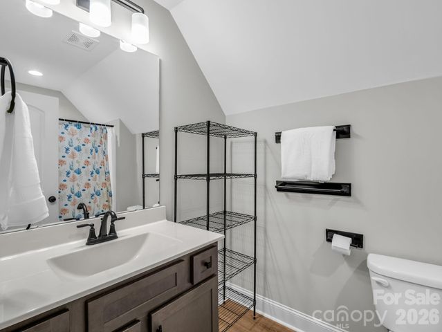 905 Rolling Road, Lincolnton, NC 28092