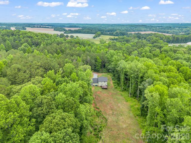 905 Rolling Road, Lincolnton, NC 28092