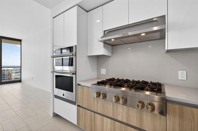 400 CENTRAL AVENUE 3706, St Petersburg, FL 33701