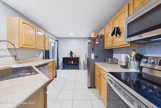 551 Koutnik Road SE, Palm Bay, FL 32909