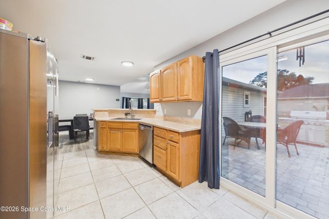 551 Koutnik Road SE, Palm Bay, FL 32909