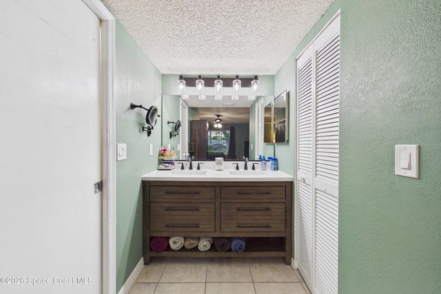 551 Koutnik Road SE, Palm Bay, FL 32909