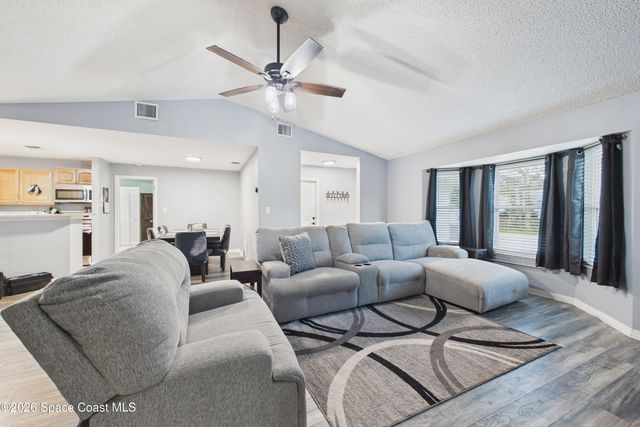 551 Koutnik Road SE, Palm Bay, FL 32909