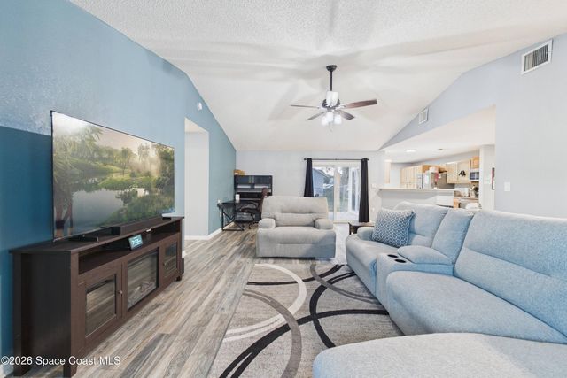 551 Koutnik Road SE, Palm Bay, FL 32909