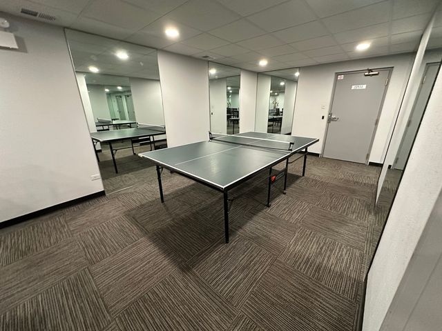 4225 Saratoga Avenue 204B, Downers Grove, IL 60515