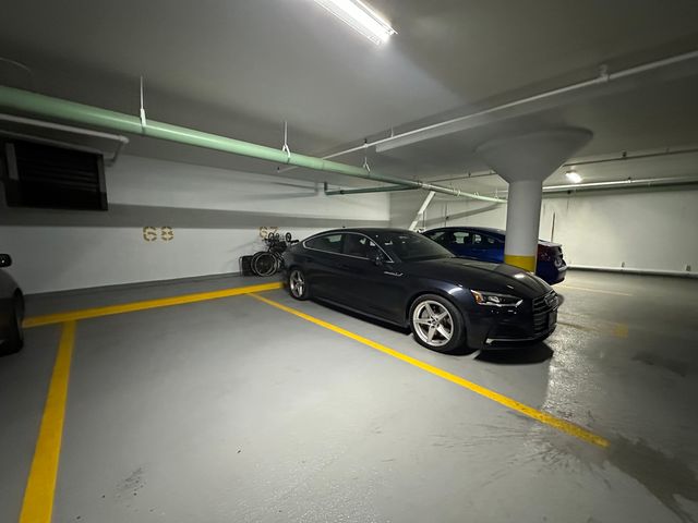 4225 Saratoga Avenue 204B, Downers Grove, IL 60515