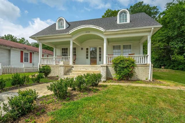2909 E Crescent Circle, Chattanooga, TN 37407