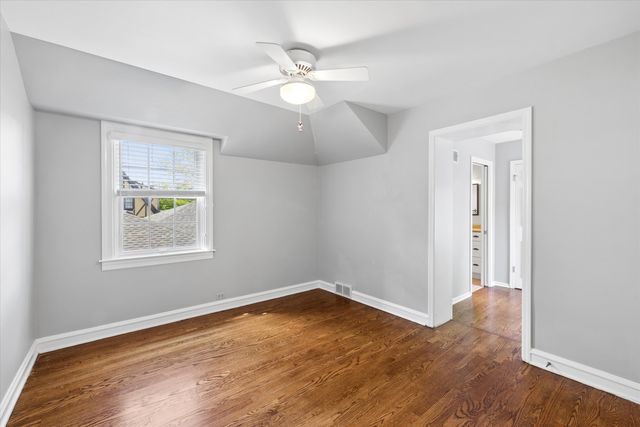 349 E Ridge Avenue, Elmhurst, IL 60126