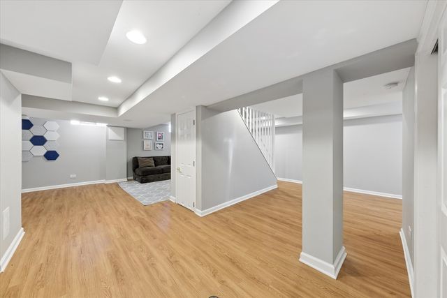 349 E Ridge Avenue, Elmhurst, IL 60126