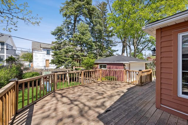 349 E Ridge Avenue, Elmhurst, IL 60126
