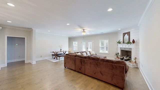 105 Charleston Mills Dr, Midland City, AL 36350