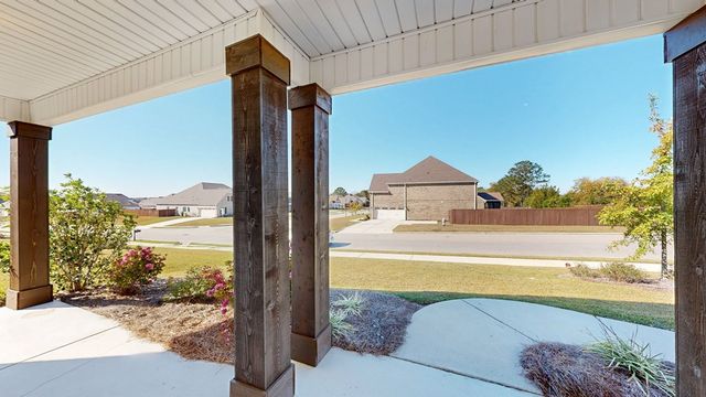 105 Charleston Mills Dr, Midland City, AL 36350