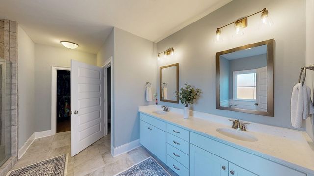 105 Charleston Mills Dr, Midland City, AL 36350