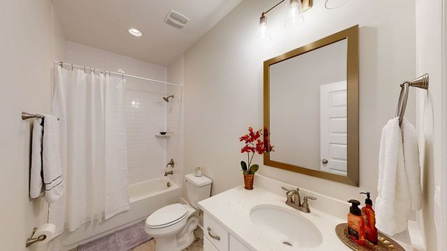 105 Charleston Mills Dr, Midland City, AL 36350