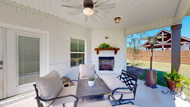 105 Charleston Mills Dr, Midland City, AL 36350