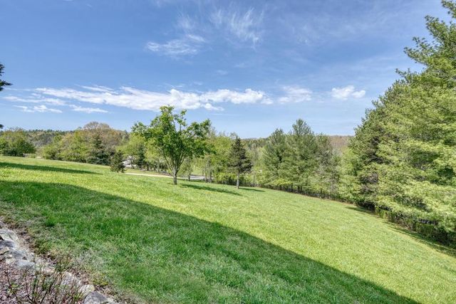 64 Starlight Lane, Blairsville, GA 30512