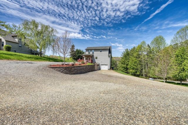 64 Starlight Lane, Blairsville, GA 30512