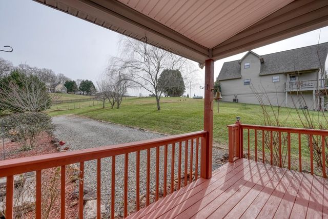 64 Starlight Lane, Blairsville, GA 30512