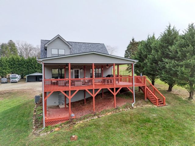 64 Starlight Lane, Blairsville, GA 30512