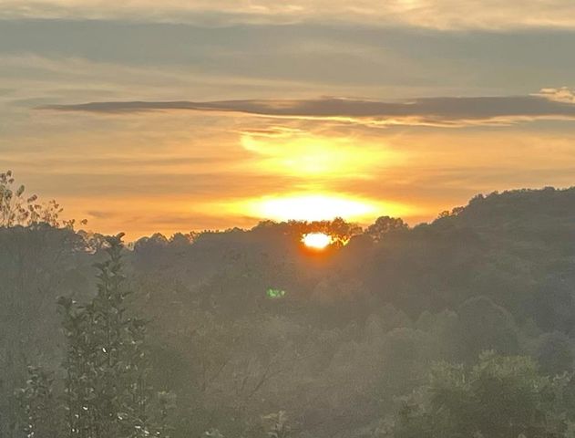 64 Starlight Lane, Blairsville, GA 30512