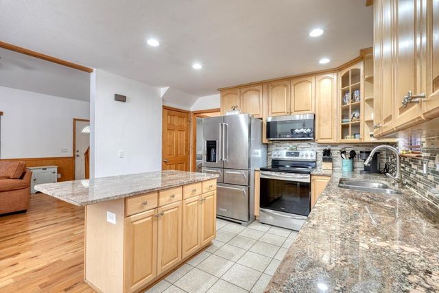 64 Starlight Lane, Blairsville, GA 30512