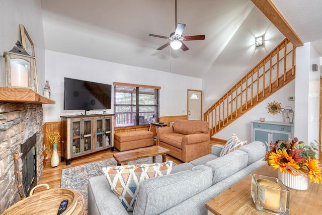 64 Starlight Lane, Blairsville, GA 30512