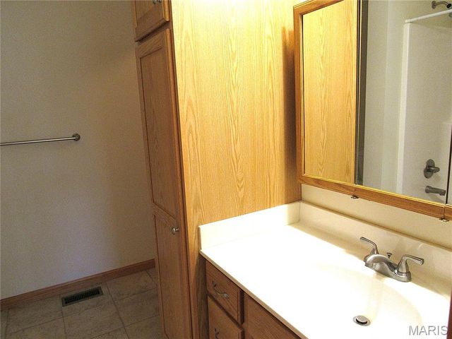 71 Brooks Drive, Bethalto, IL 62010