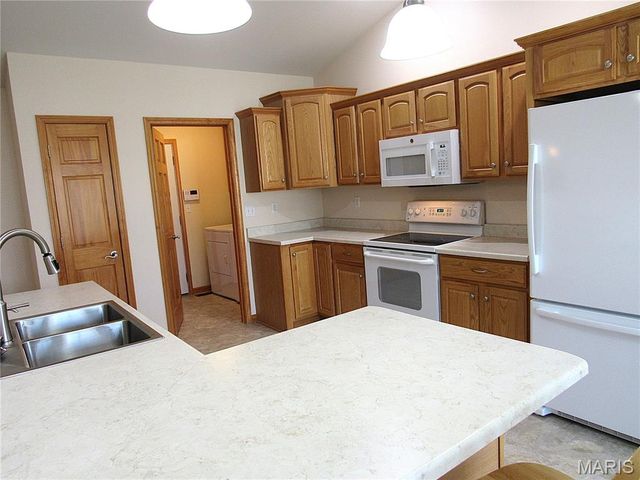 71 Brooks Drive, Bethalto, IL 62010